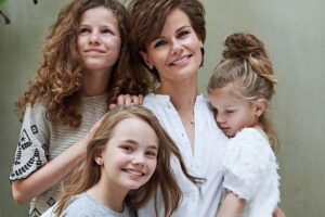 Angela Schijf met haar kinderen
