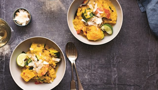 Rendang met pompoen, courgette en rode linzen Rendang met pompoen, courgette en rode linzen