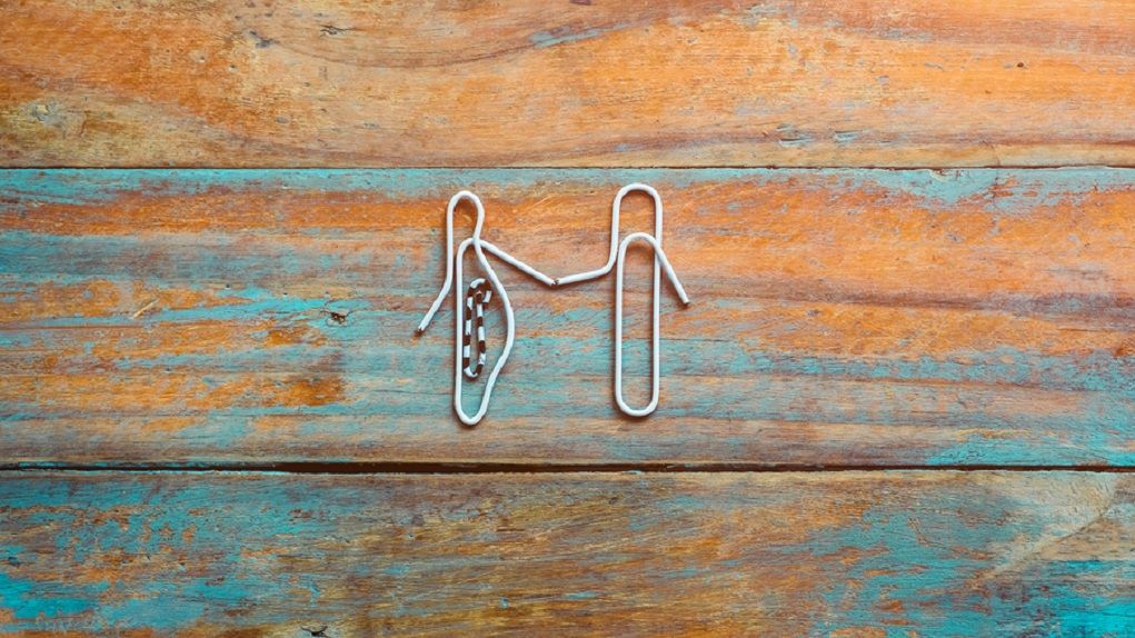 Zwangerschapsaankondiging met paperclips